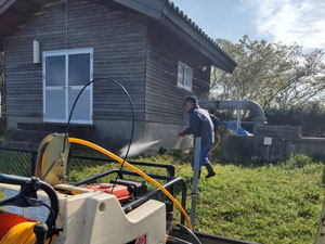 除草剤の散布