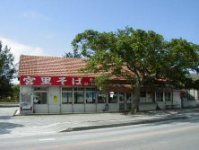 �{������